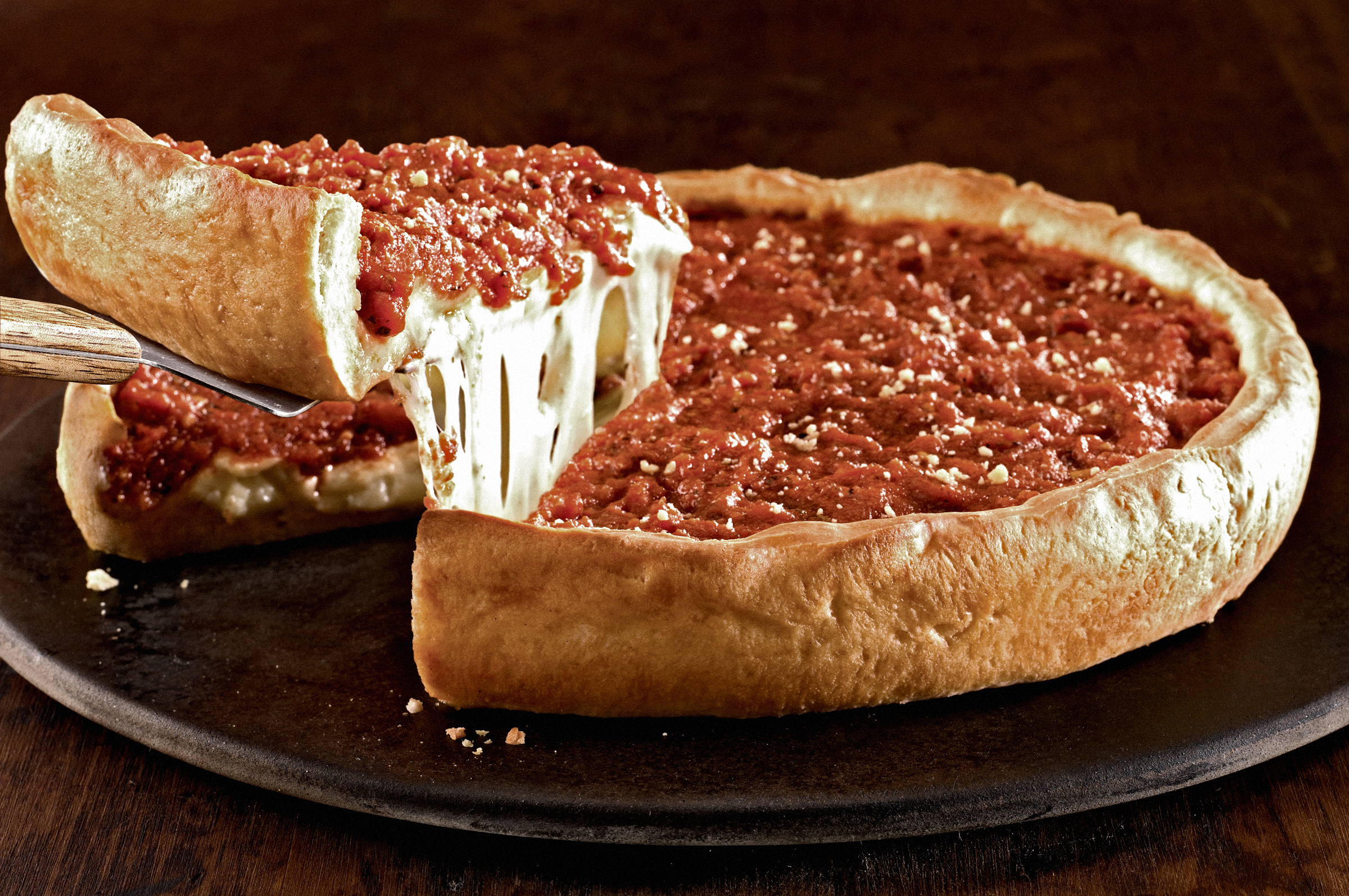 The pizza box hasn't evolved in decades, but now Pizza Hut is